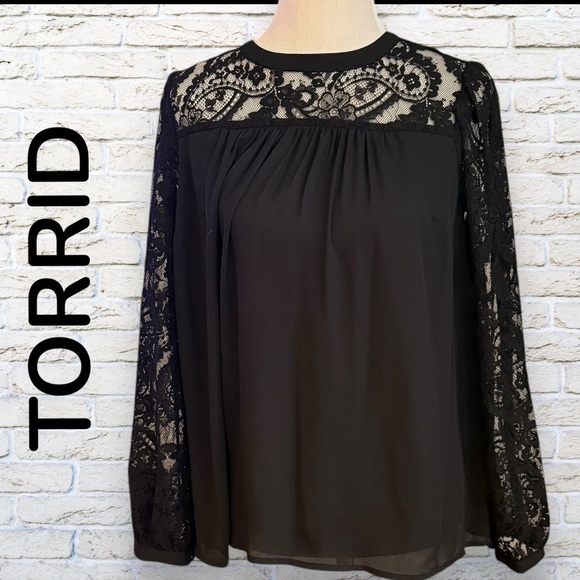 NWT Torrid Deep Black Georgette Mock Neck Lace Yoke Long Sleeve Blouse Size M/L - Picture 1 of 6